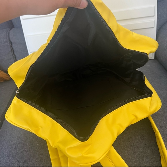 Super Mario Kawaii Star Backpack - Picture 3 of 4